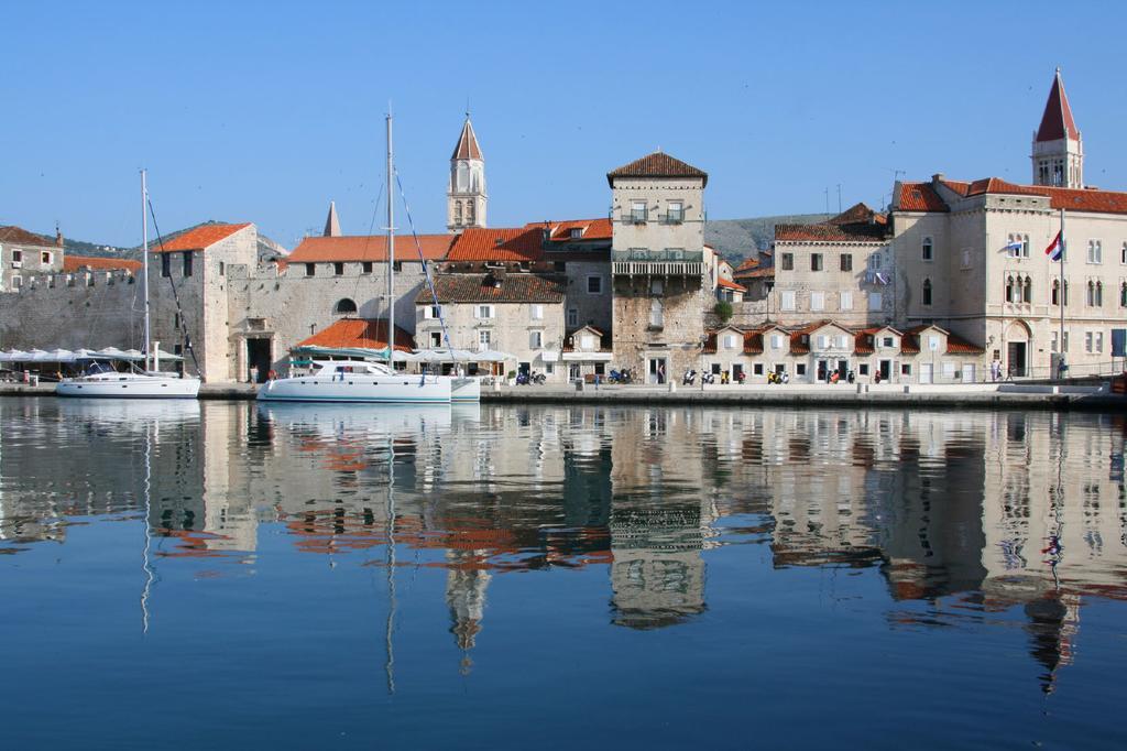 Cozy Place On The Beach Trogir Kültér fotó